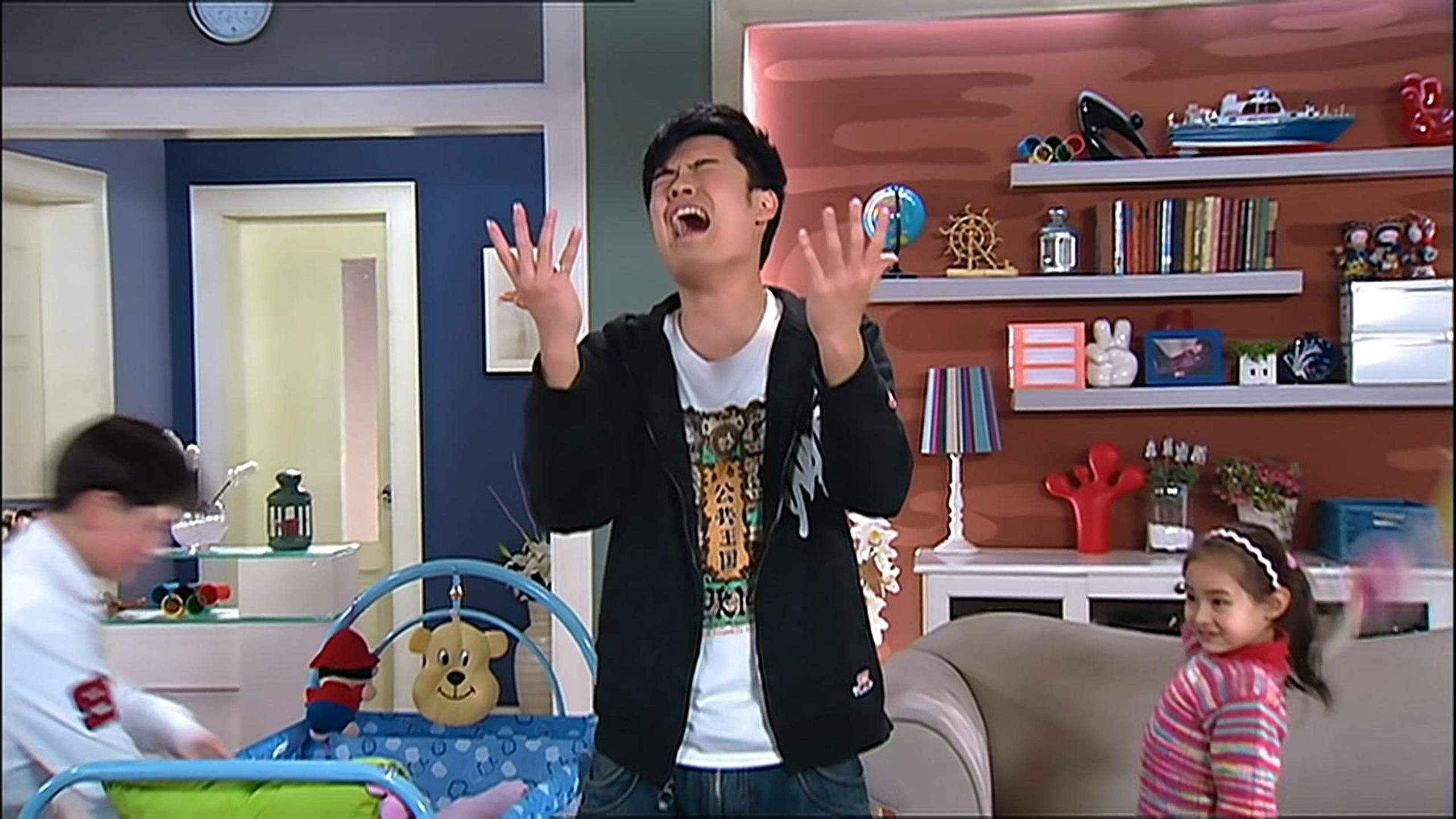 曾小贤:"不行 我家会变成联合国的"