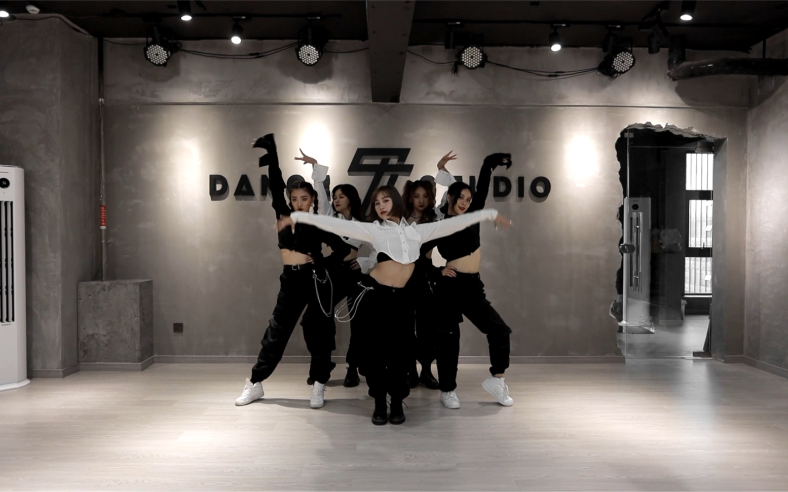 盐城t7 dance studio_哔哩哔哩_bilibili