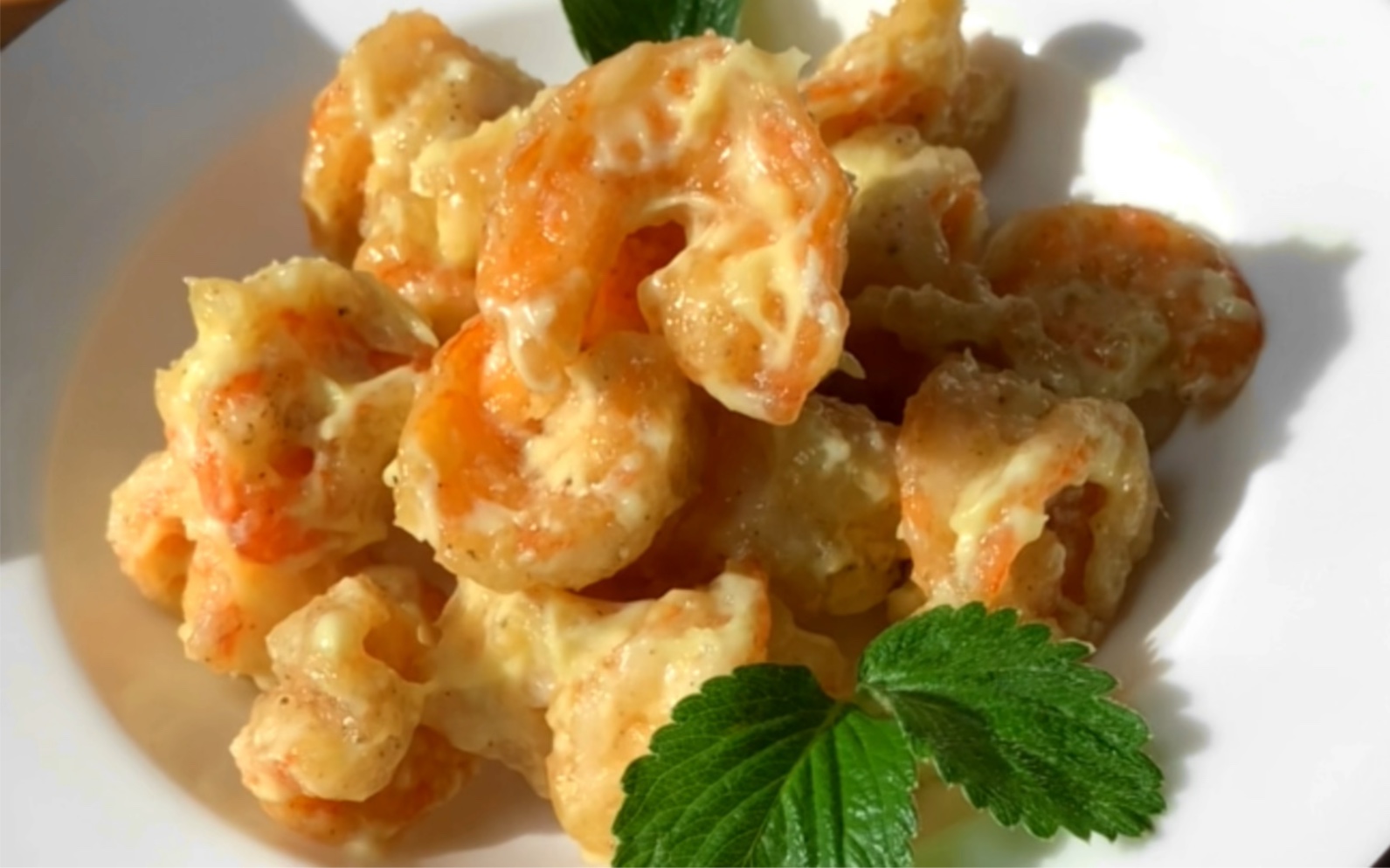 我的妈呀!这个芥末虾球也太好吃了.过年在家就能享受星级美食的待遇.