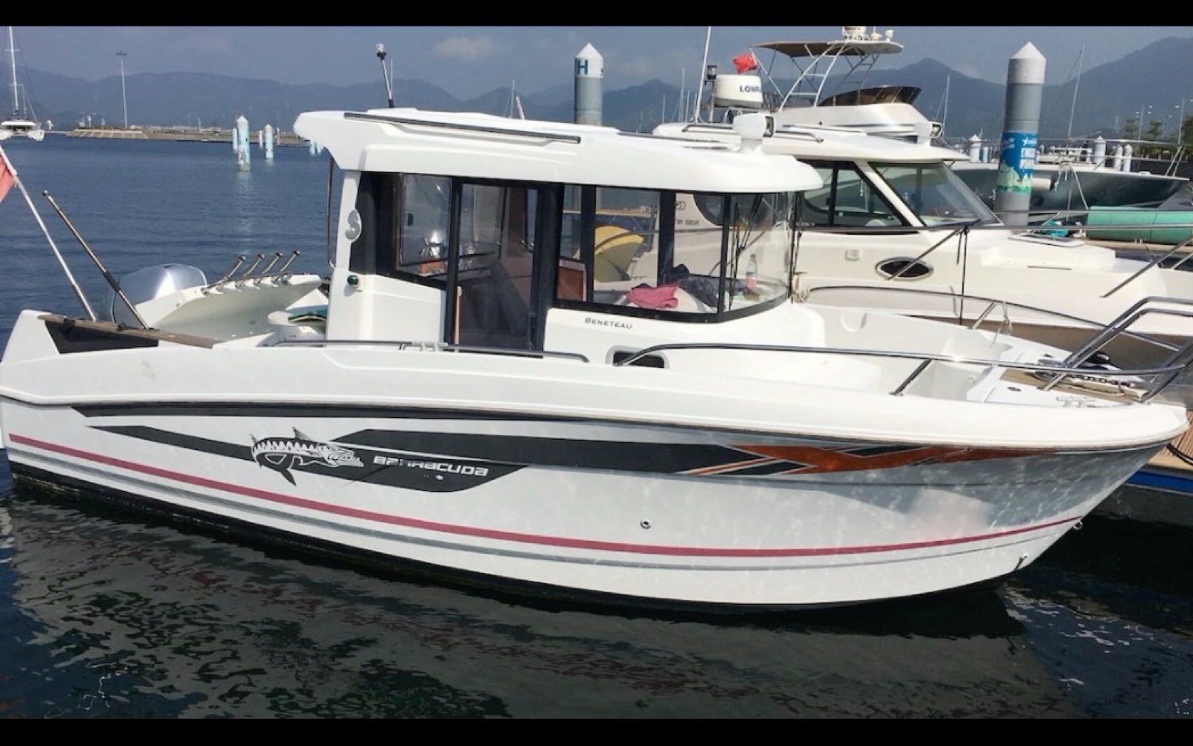 第9艘:2014年法国产7米钓鱼艇