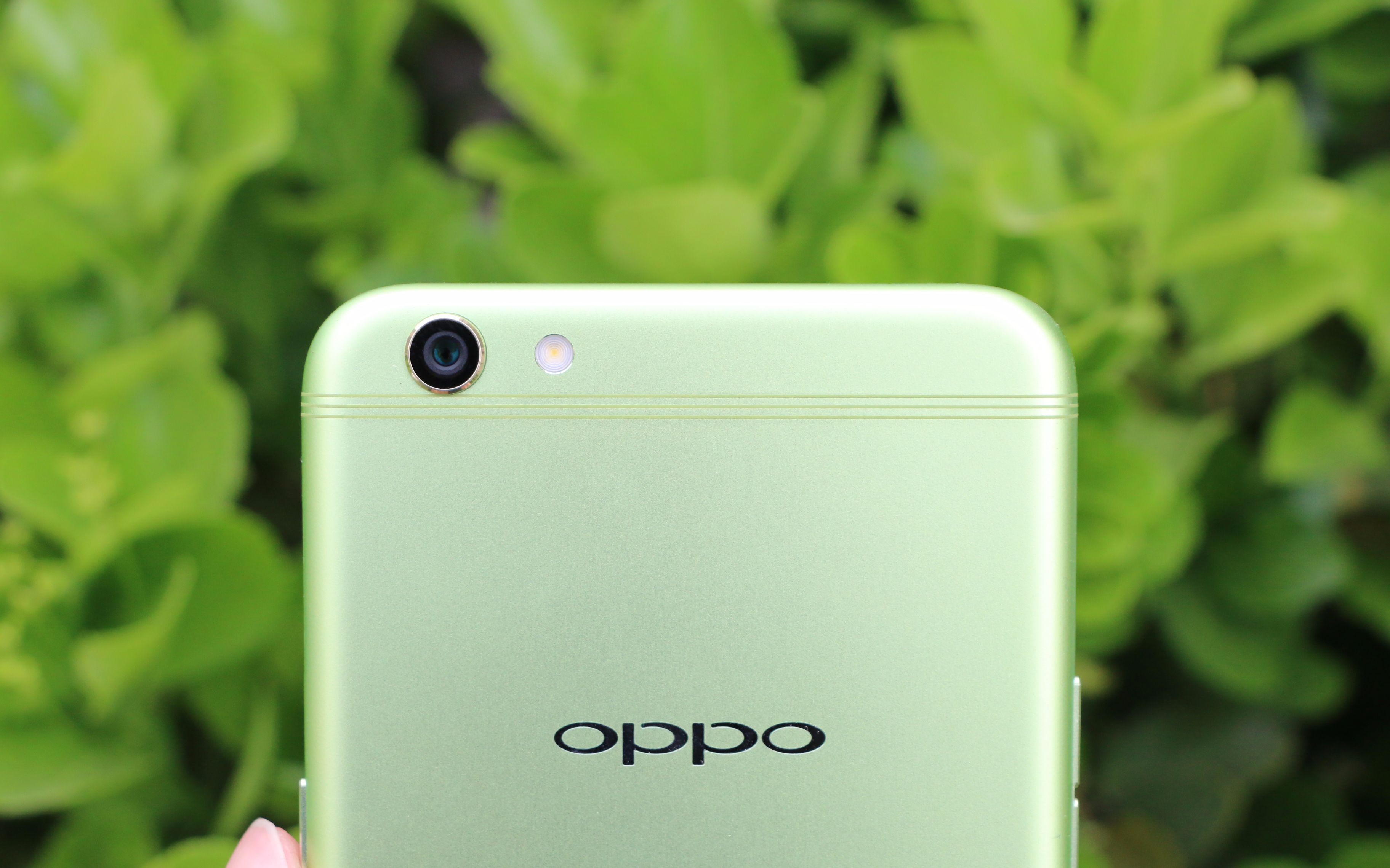 「玩·品」OPPO R9s清新绿开箱:听说这是今年流行色