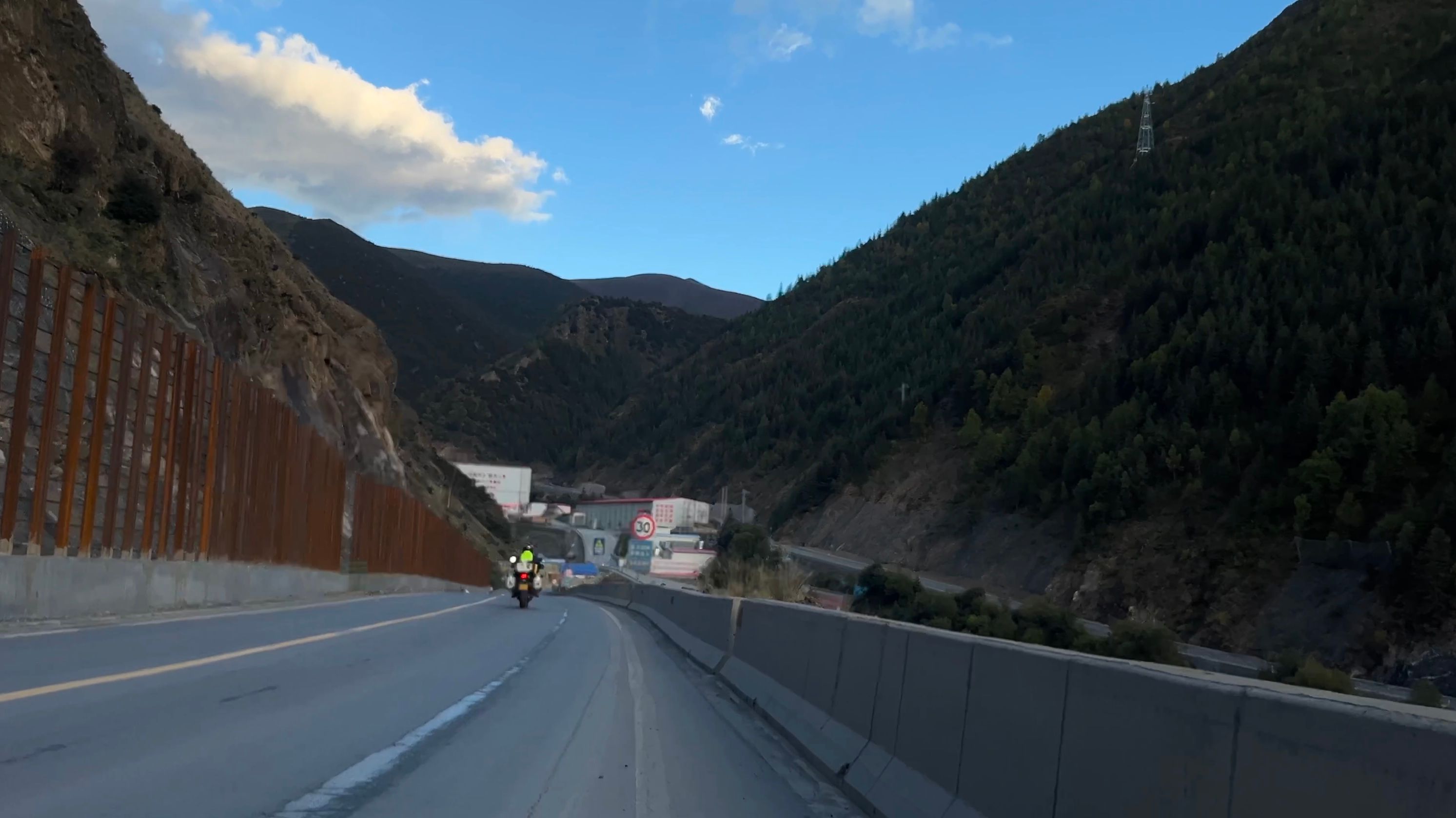 s3ep1271 骑行 四川省 甘孜 g318 2953 海拔 3809米 高尔寺山 继续