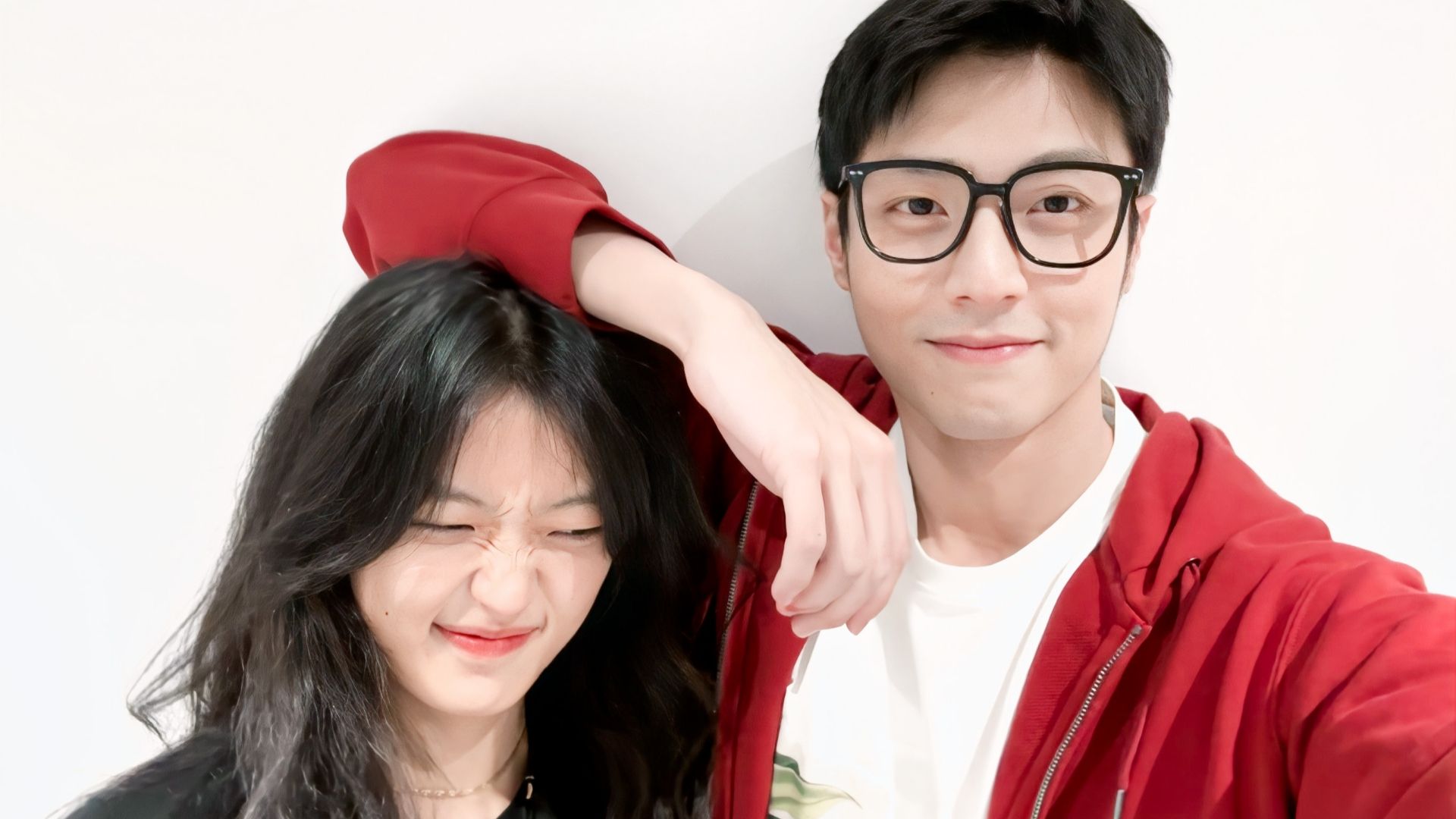 疑似孙千陈靖可朋友圈签名释出,一唱一和狂撒糖,被质疑过度营销