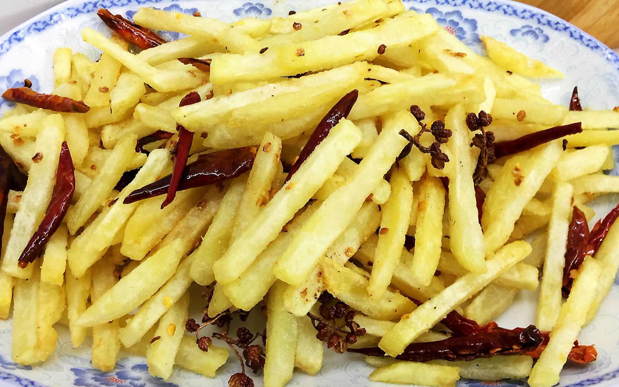 香辣薯条的家常做法,味道香辣脆爽,吃着就是过瘾