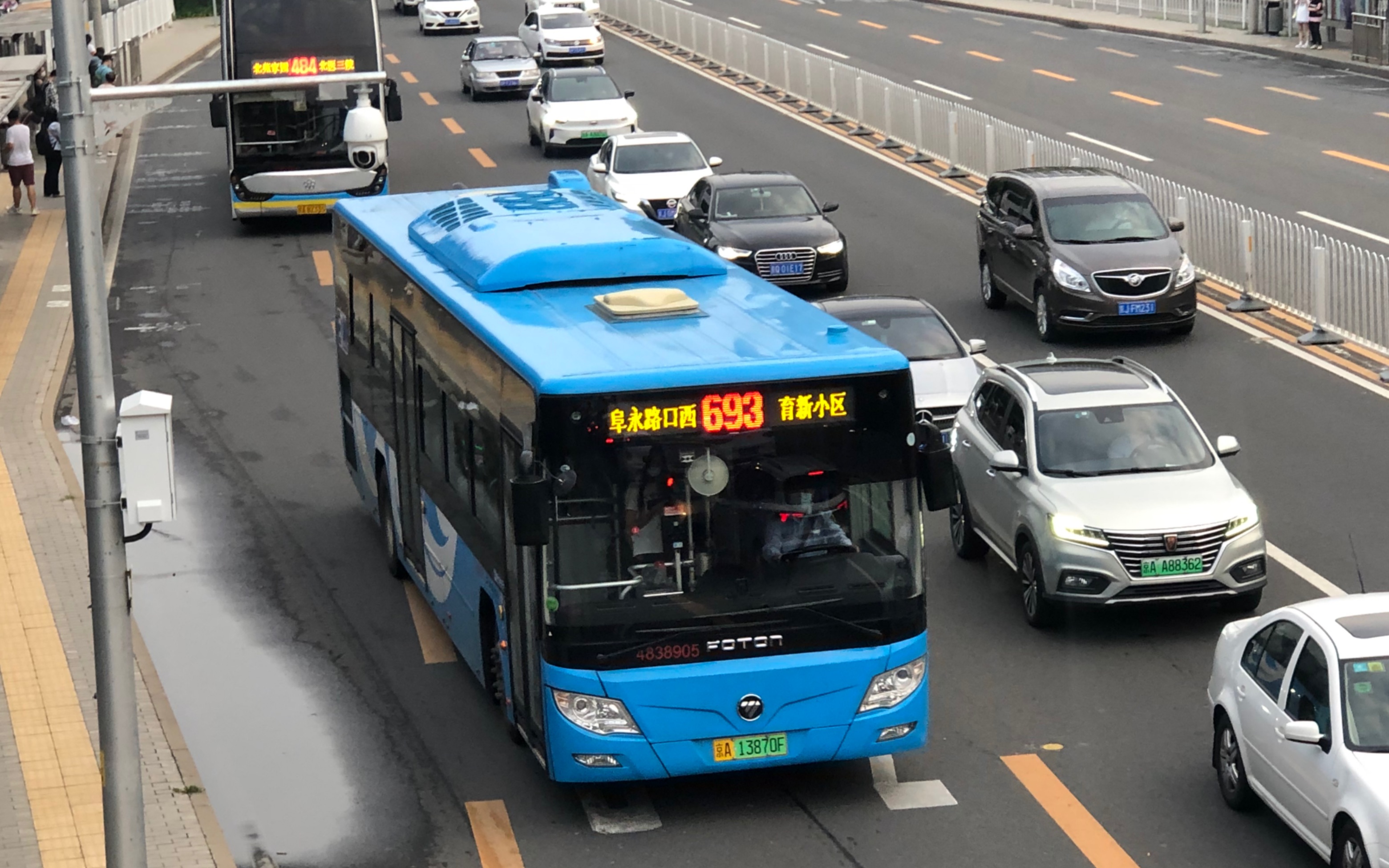 【肖丽君报站】北京公交693路bj6123shevca-2运行视频_哔哩哔哩_bili