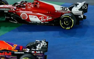 Скачать видео: 【F1 23拉斯维加斯】绝代双骄3316久违的轮对轮 不止是一个4故｜我命名此弯为Lestappen弯