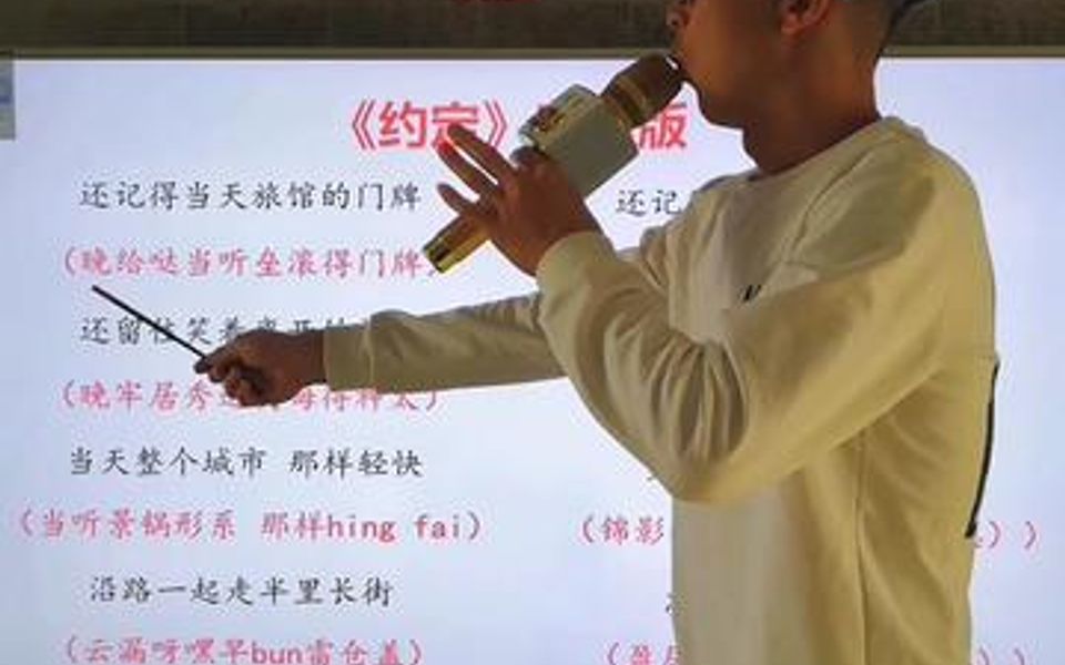 [图]心里惦念的那个人.哪怕只是侧面都会深情的去凝视。时光荏苒约定仍在 “两鬓斑白都可认得你”很虐心