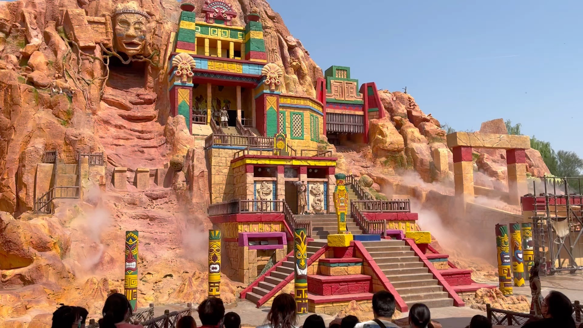 北京欢乐谷玛雅天灾