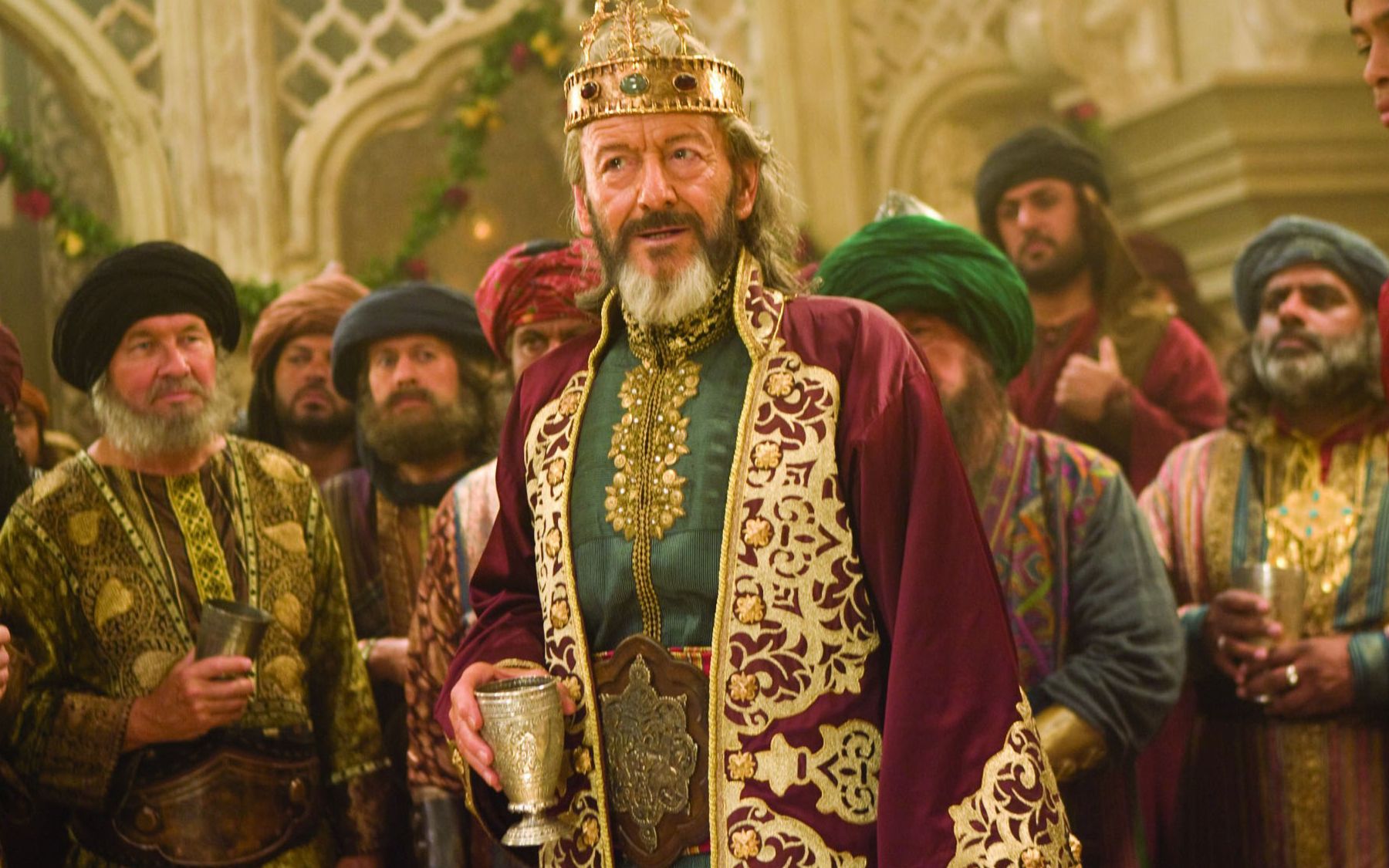 波斯王子.时之刃2 波斯王看到少年的勇敢和不屈认他做了儿子