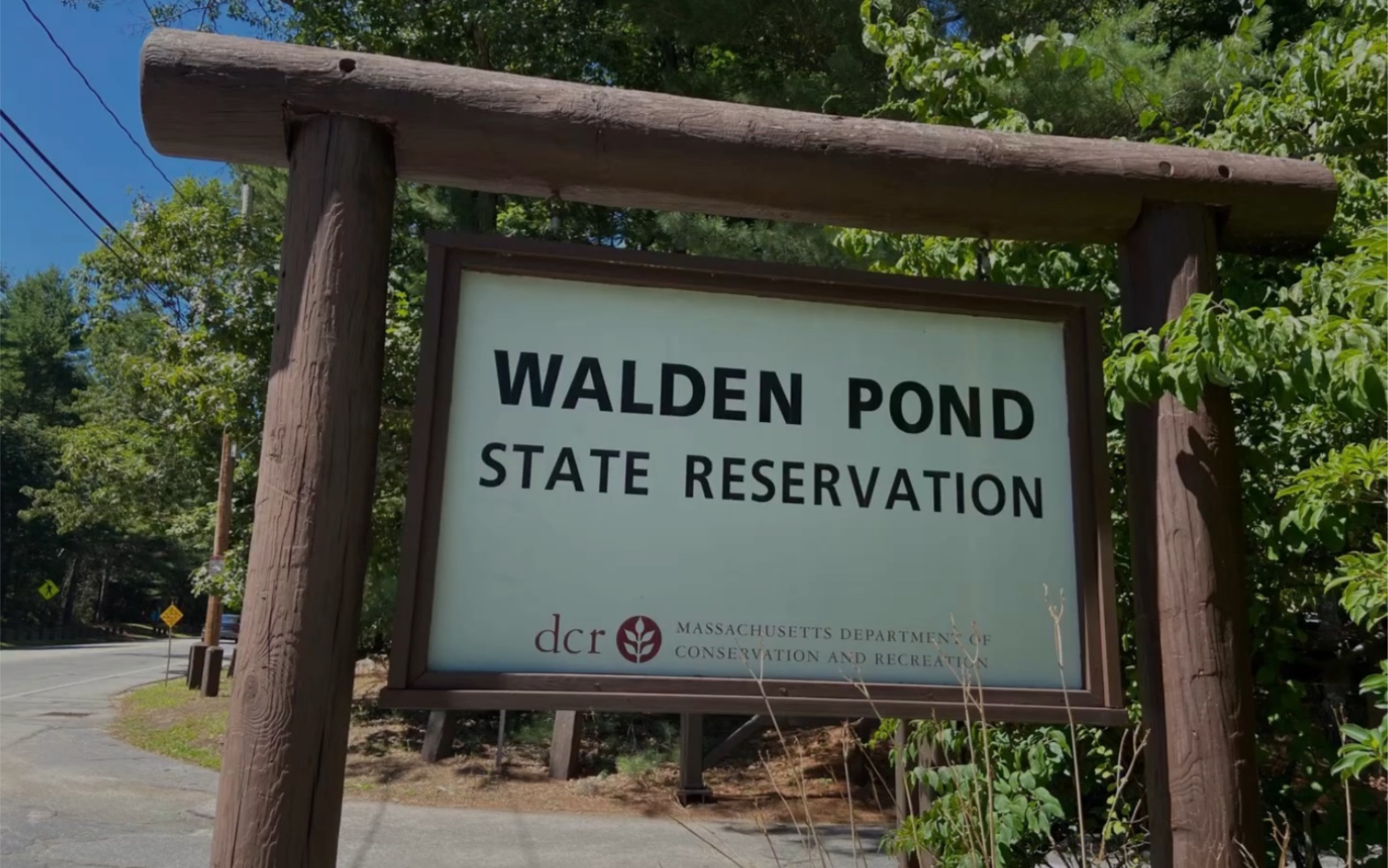 [图]瓦尔登湖: Walden Pond. 瓦尔登湖位于麻州波士顿附近Concord镇, 该湖是美国著名作家梭罗所著《Walden Pond》,即《瓦尔登湖》的出处.