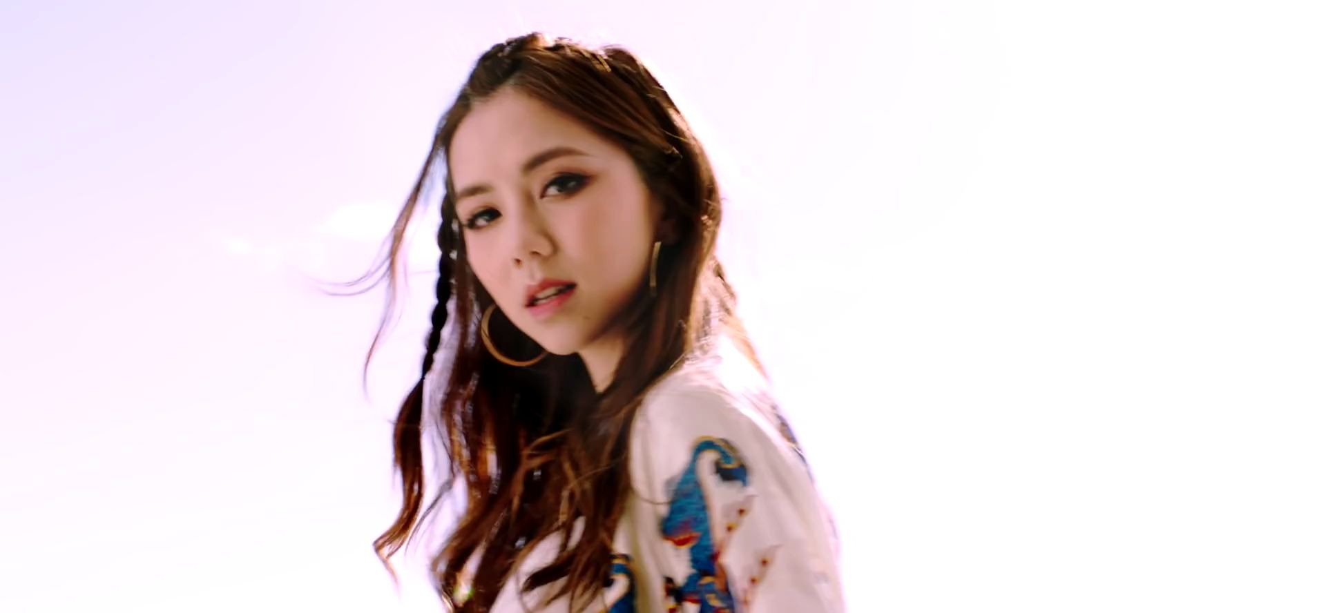 邓紫棋【多美丽 unreachable】首发mv1080p_哔哩哔哩 (゜-゜)つロ