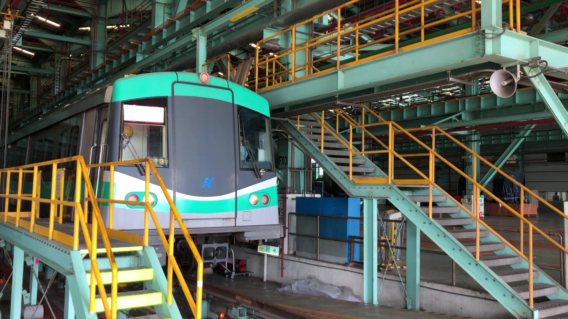 台湾 高雄捷运 轨道交通 地铁 列车出库 南机厂 西门子列车 kaohsiung