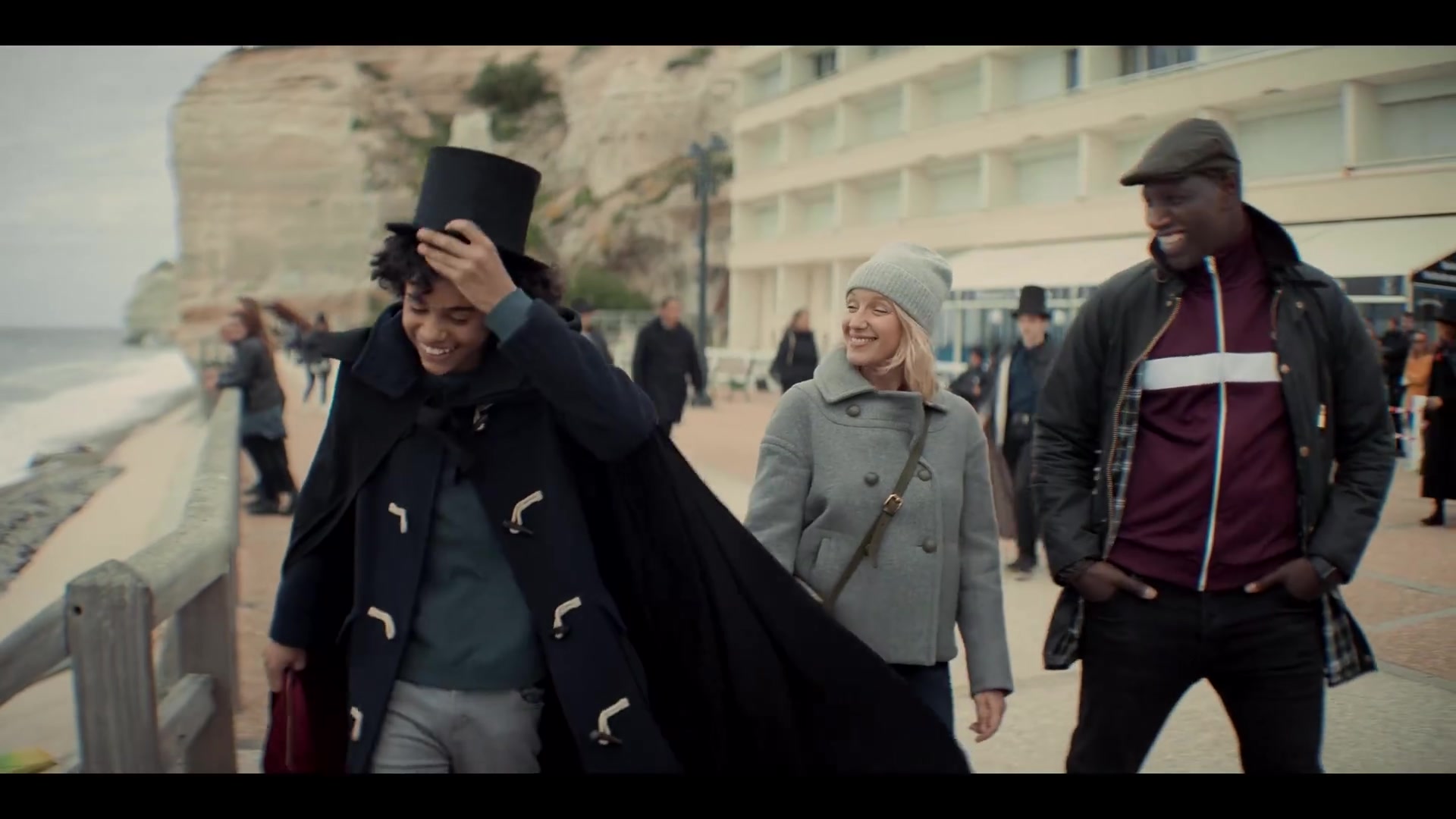 netflix原创法剧绅士怪盗官方中字预告片