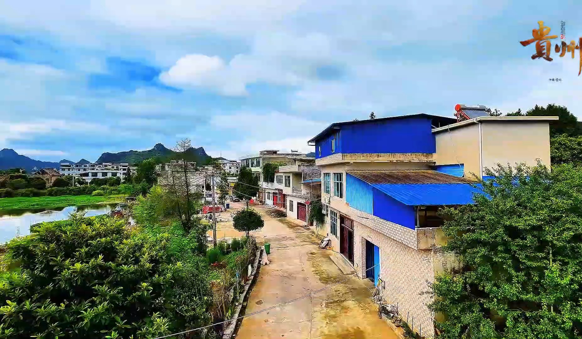 下司镇是贵州省黔南布依族苗族自治州独山县下辖的一个镇,位于独山县