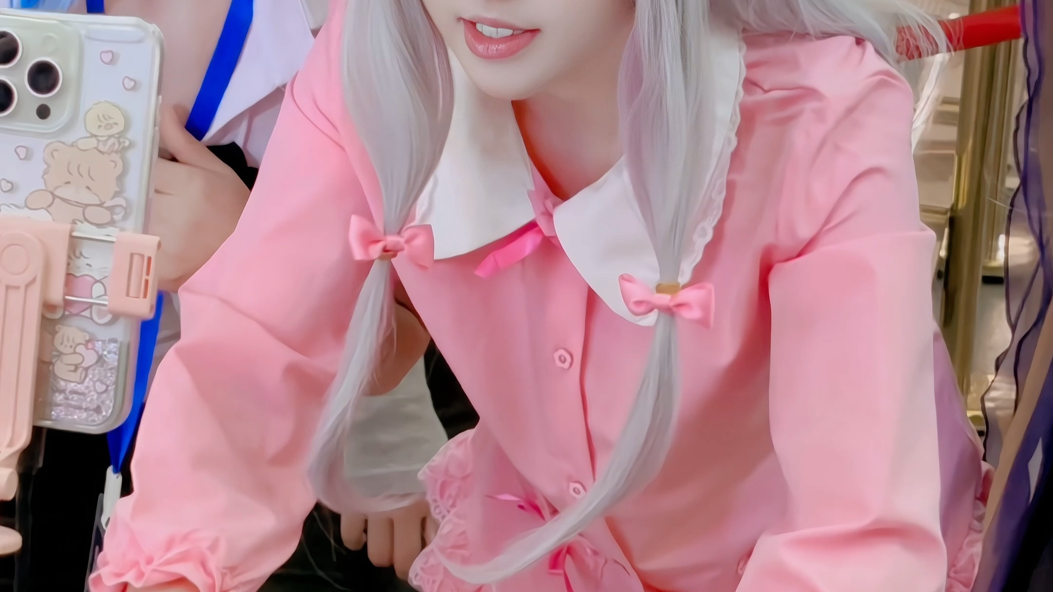 好嗨呀,晚上还下雨还在玩 #成都漫展 #和泉纱雾cos #甜妹