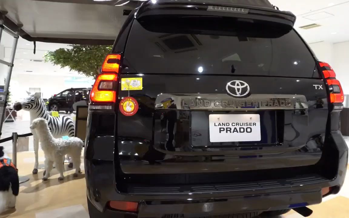 高清实拍2021款丰田普拉多prado tx,太霸气了!