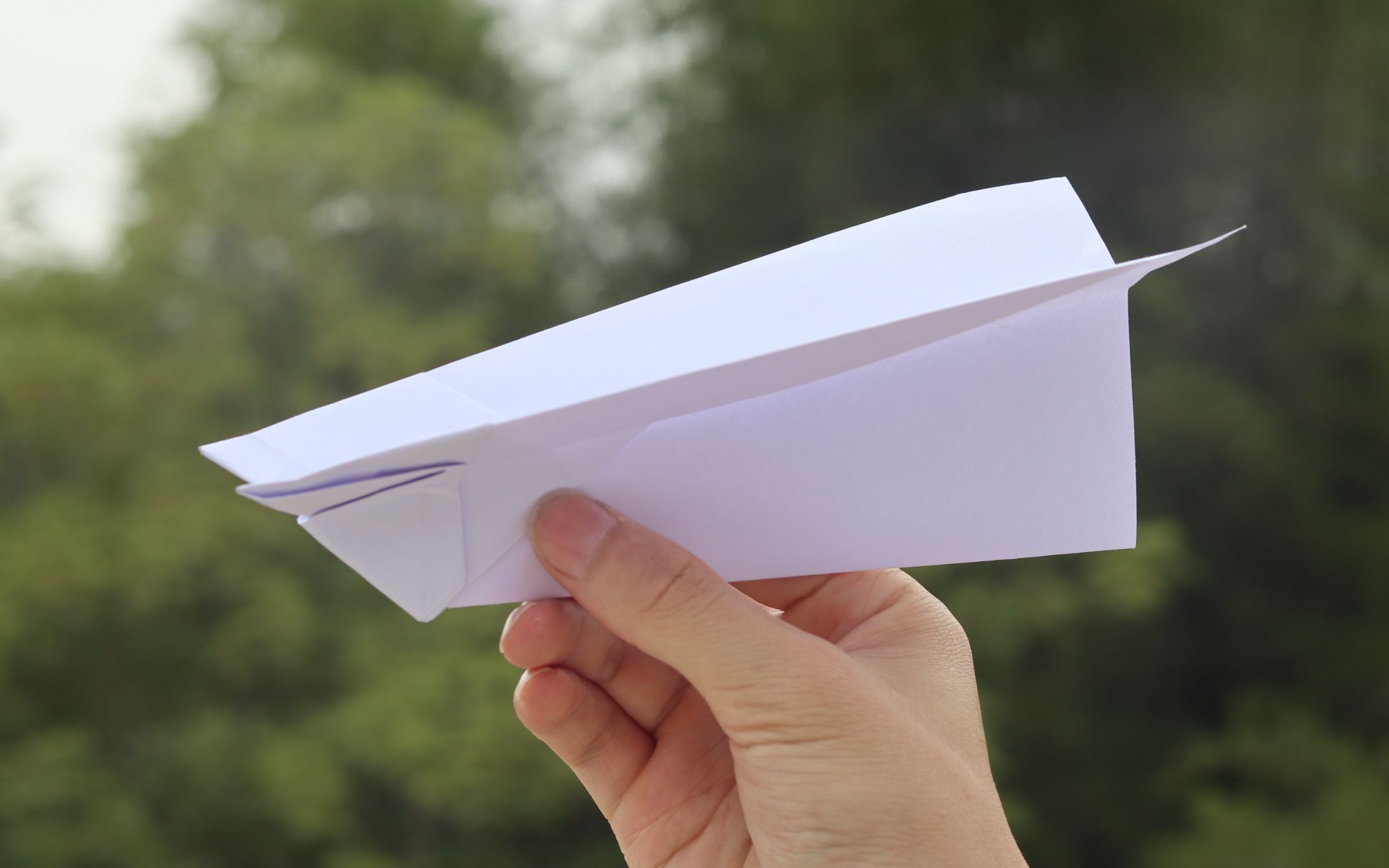 我的原创纸飞机,蚱蜢号纸飞机,外形独特,飞得还不错