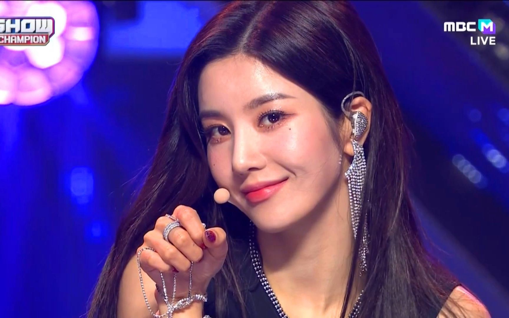 权恩妃《door》210908 冠军秀 舞台_哔哩哔哩_bilibili