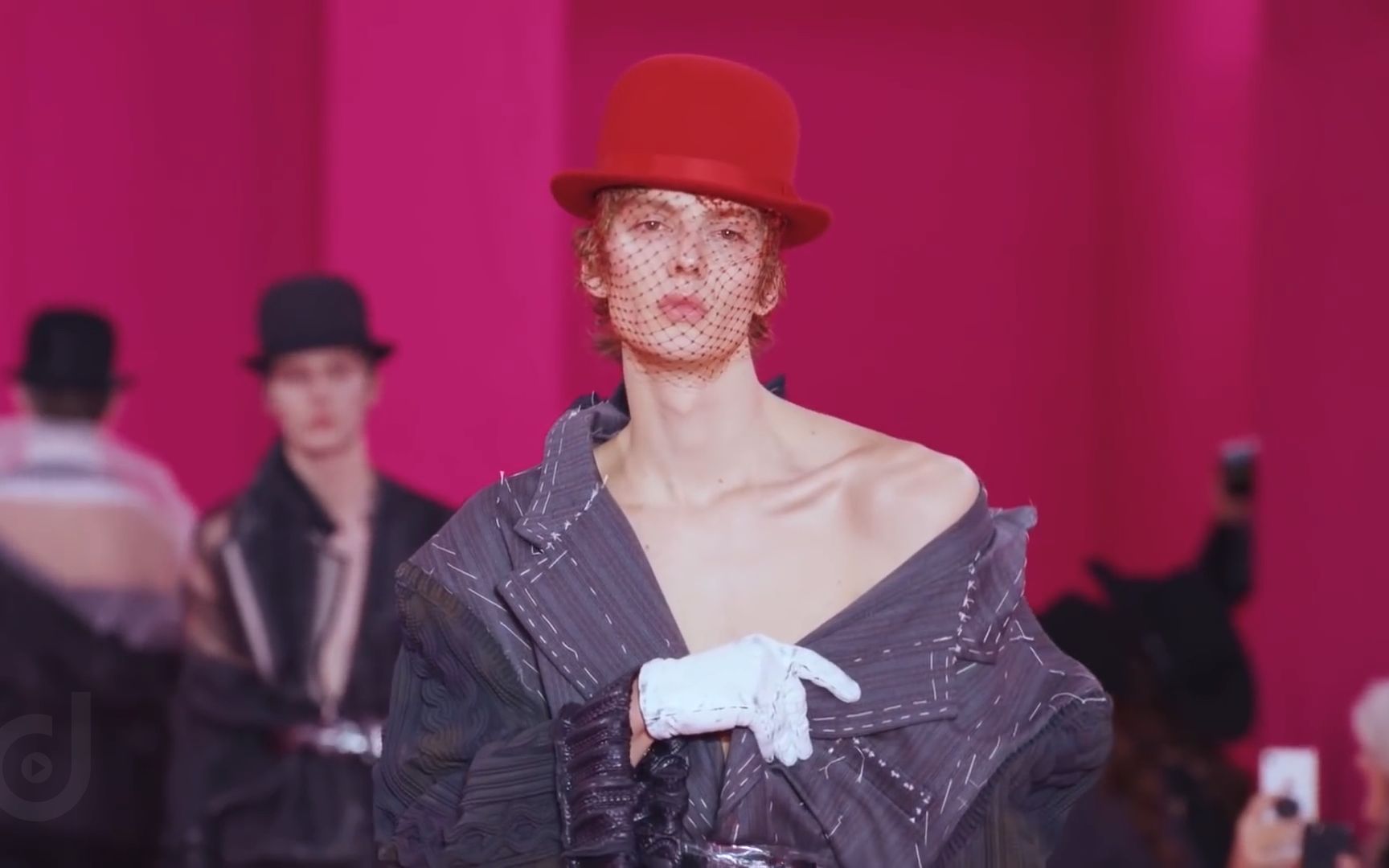 leon dame:是的!我就是赶着去买菜的. 秀场