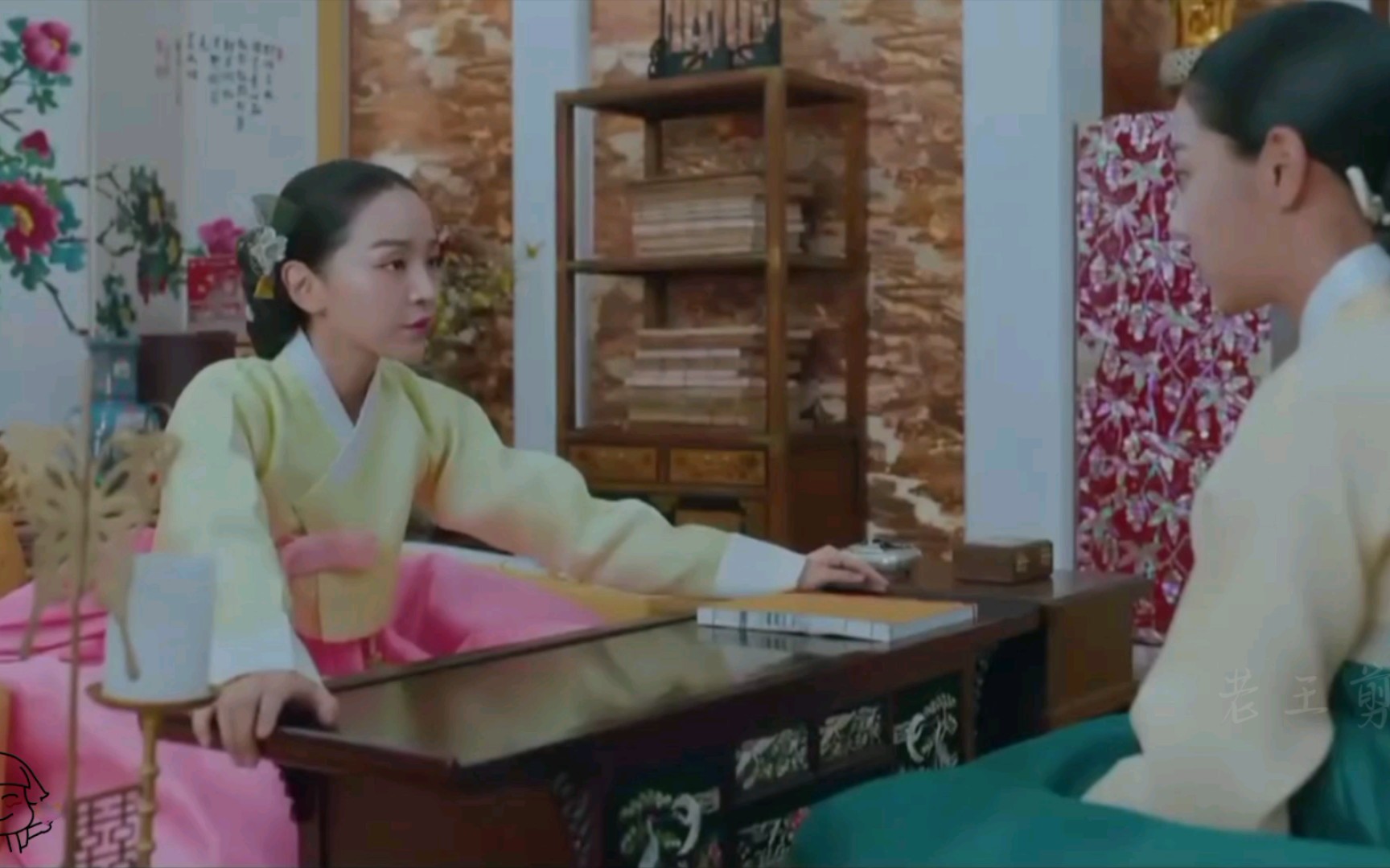 哲仁王后第八集05原来小时候的王上女主和女二之间有过这样的一段往事