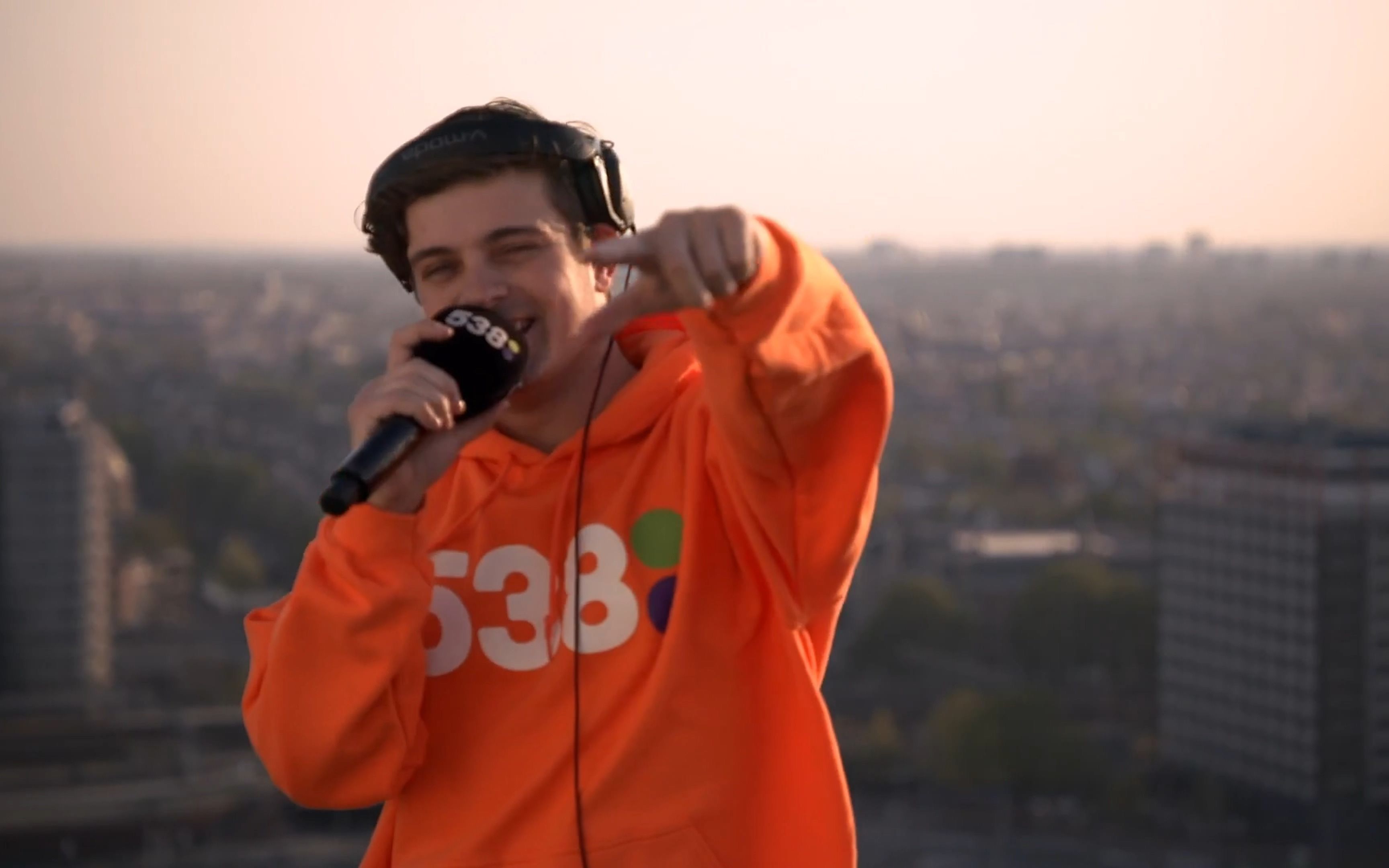 martin garrix 小马丁 国王节阿姆斯特丹塔 打碟现场