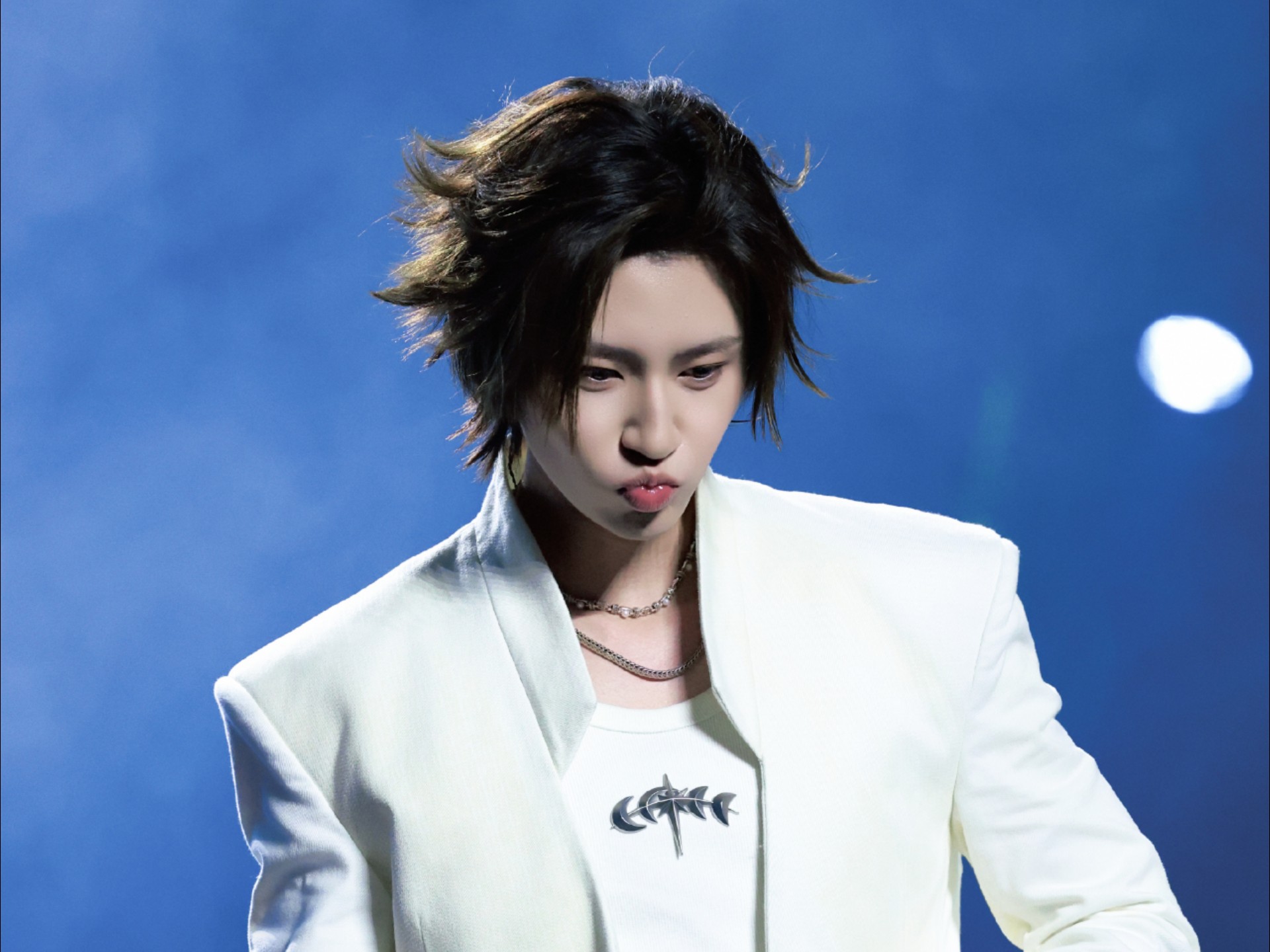 【小鬼王琳凯】 单曲 舞台