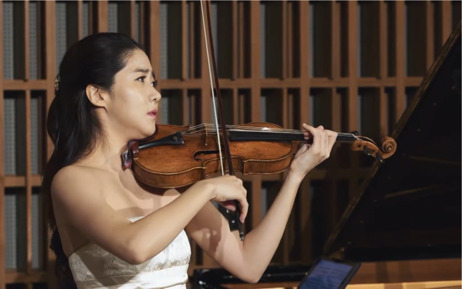 [图]Soojin Han - 马斯涅: 沉思 & 小提琴 Massenet Meditation - Soojin Han / Violin