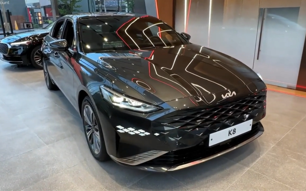 2023款起亚k8外观和内饰细节