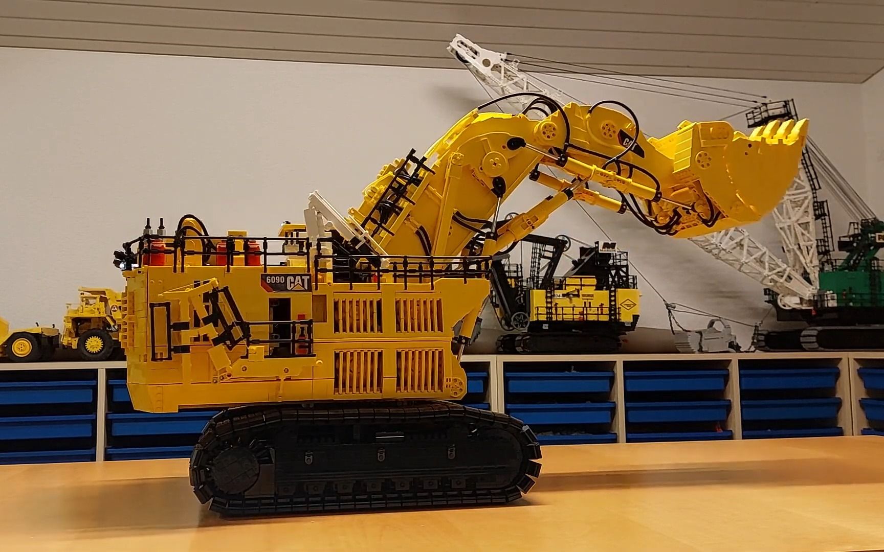 卡特彼勒6090 矿用挖掘机 lego乐高 technic科技/机械 moc