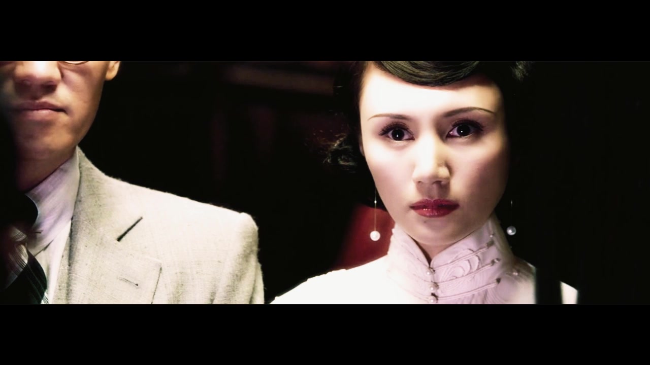 袁泉旗袍易燃易爆炸