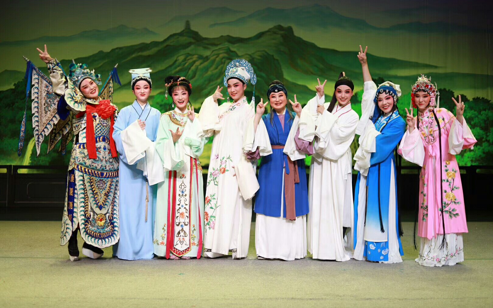 【越剧】宁波小百花越剧团新生代专场 张慧红 许杉杉 潘巧巧