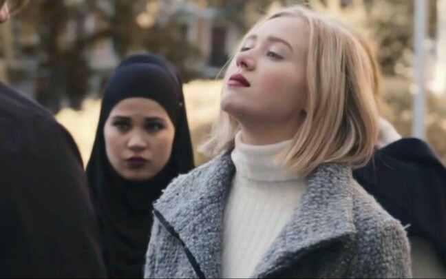 skam挪威版女神noora的北欧风穿搭