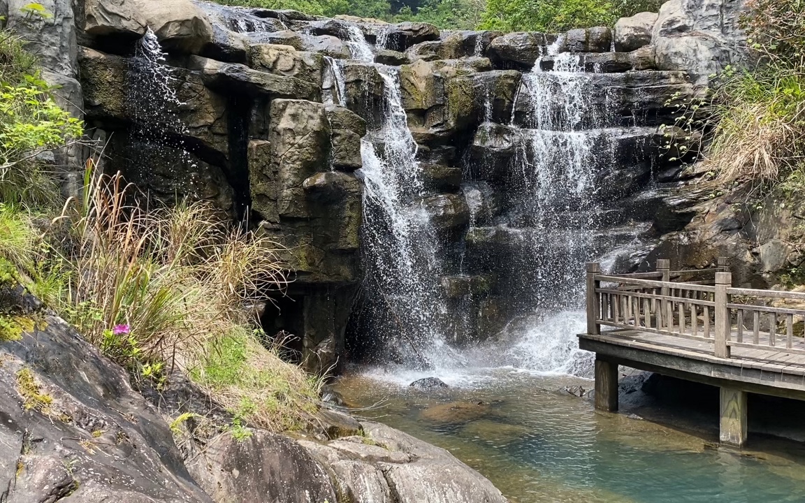 丽水白云山是市区最高的山,很难相信现状是这样的,太意外了