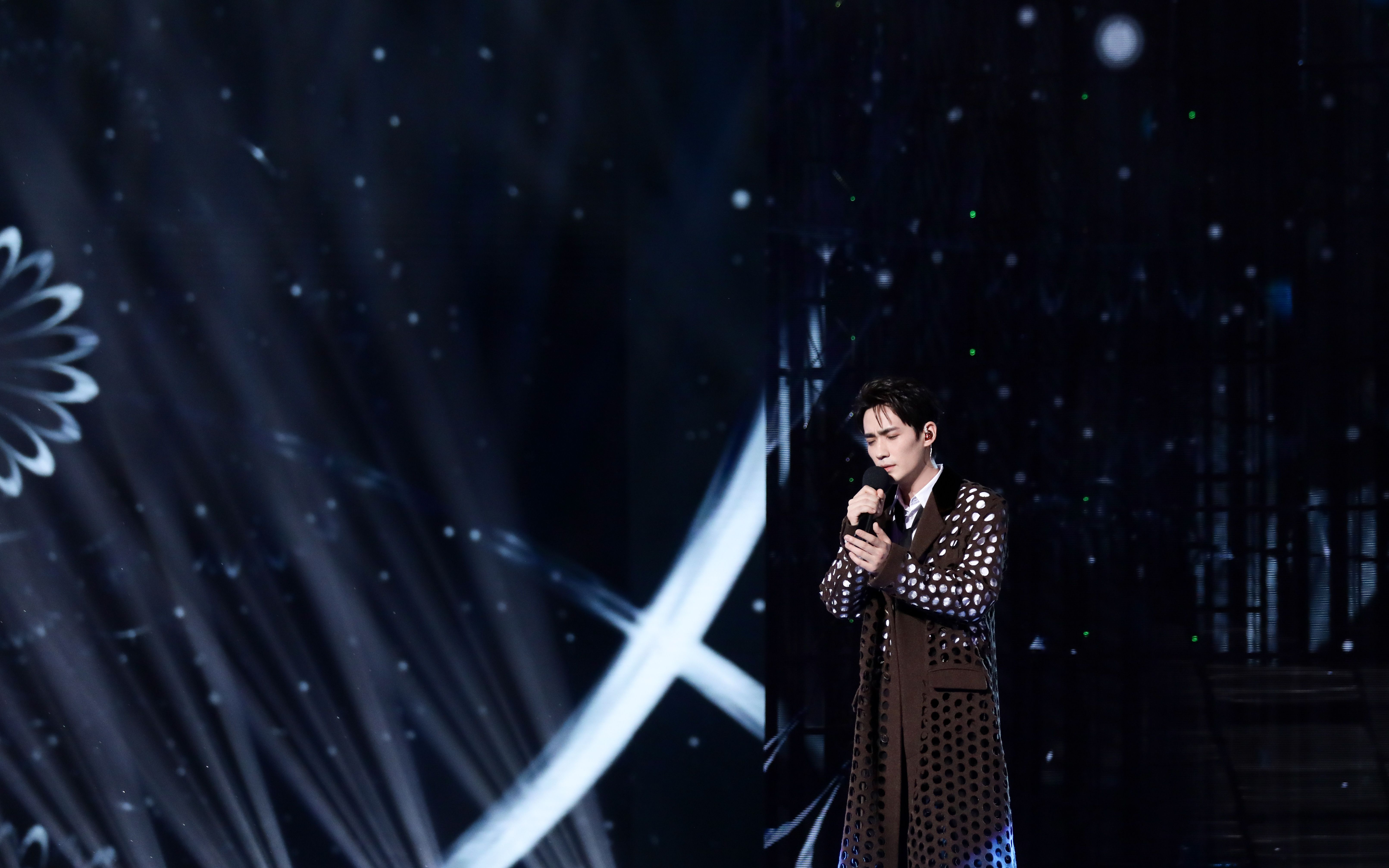 朱一龙-追梦人(20191231东方卫视跨年)