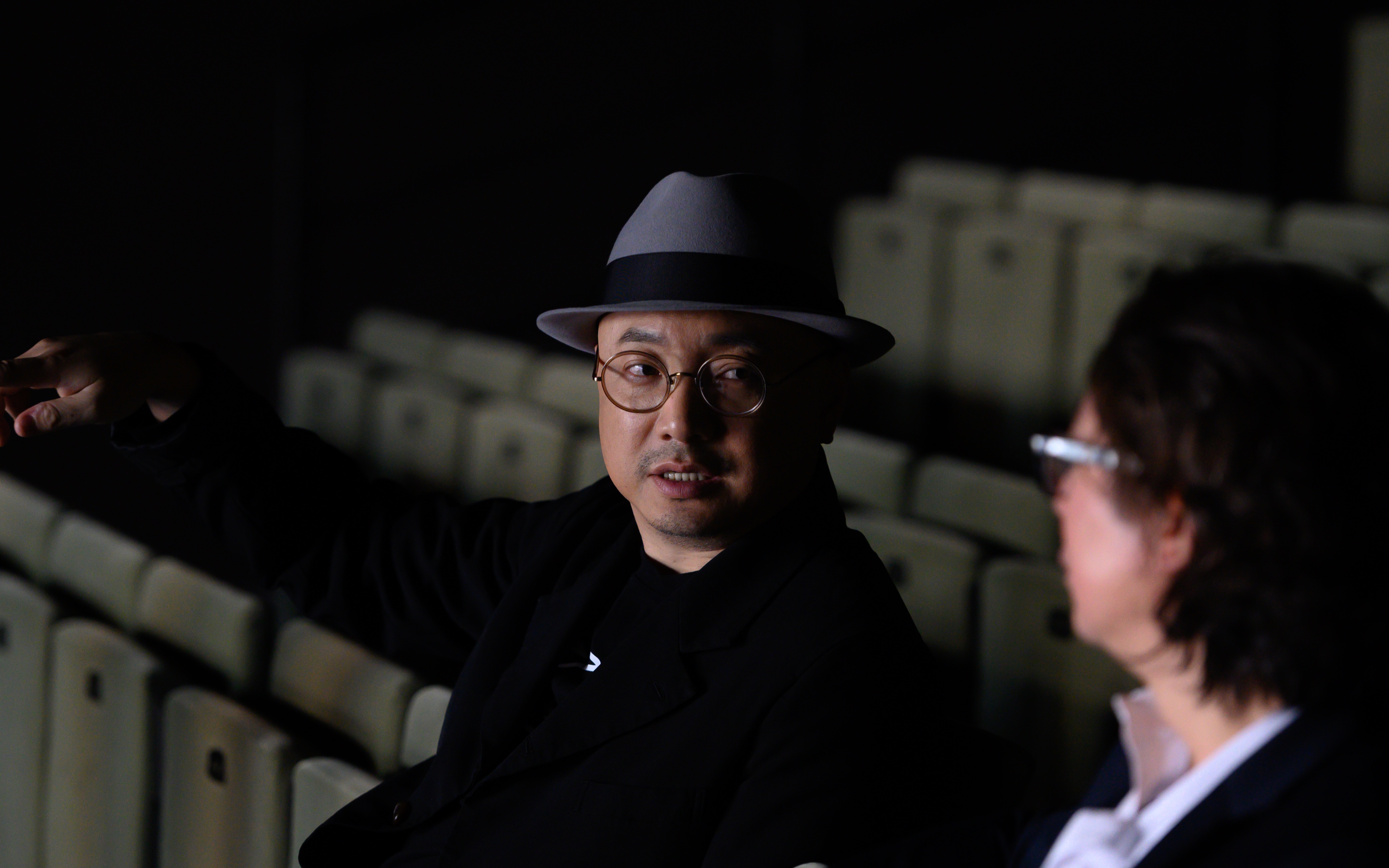 十三邀 | 心中理想的文艺青年是什么样子?徐峥:首先得没什么钱