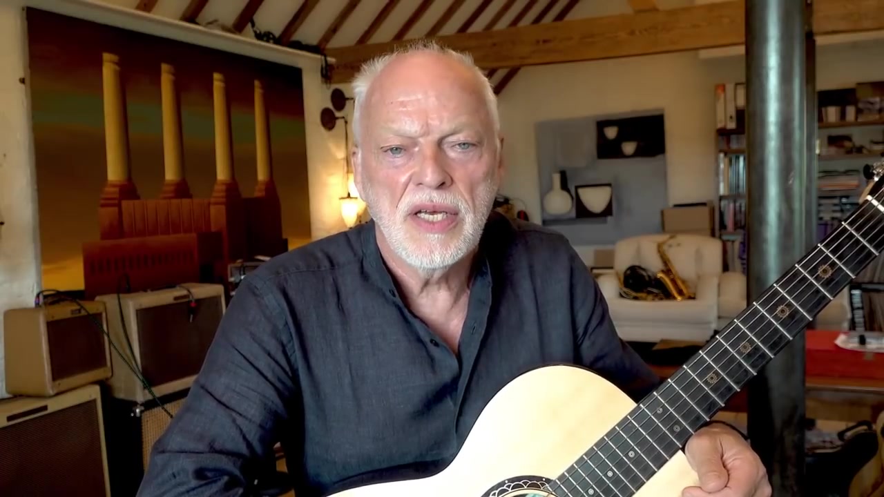 davidgilmour寂寞老爷子吉他拍卖声明说完不忘弹一段