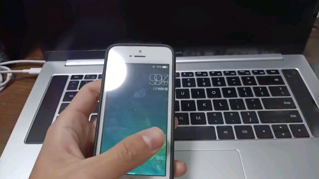 iOS7的iPhone5S后台测试能力哔哩哔哩bilibili