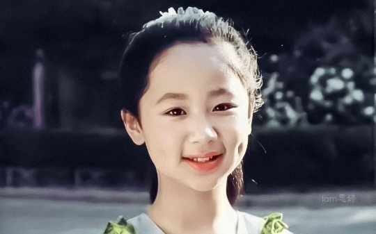 杨紫的童年也好美