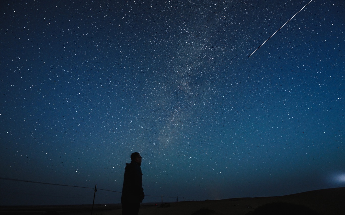 [图]宁夏·星星的故乡英仙座流星雨+银河延时摄影