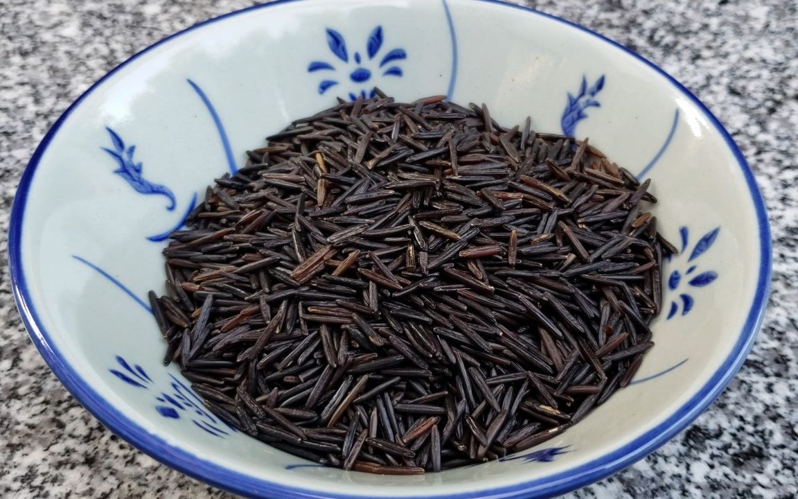 松针米的功效(松针米:自然健康,美味可口)