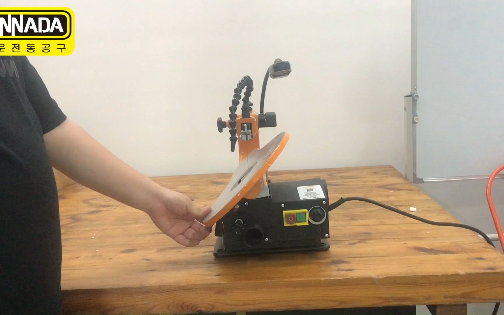 台式曲线锯 新纳达 xs05 电动曲线锯台式拉花锯木工台锯线锯机手工