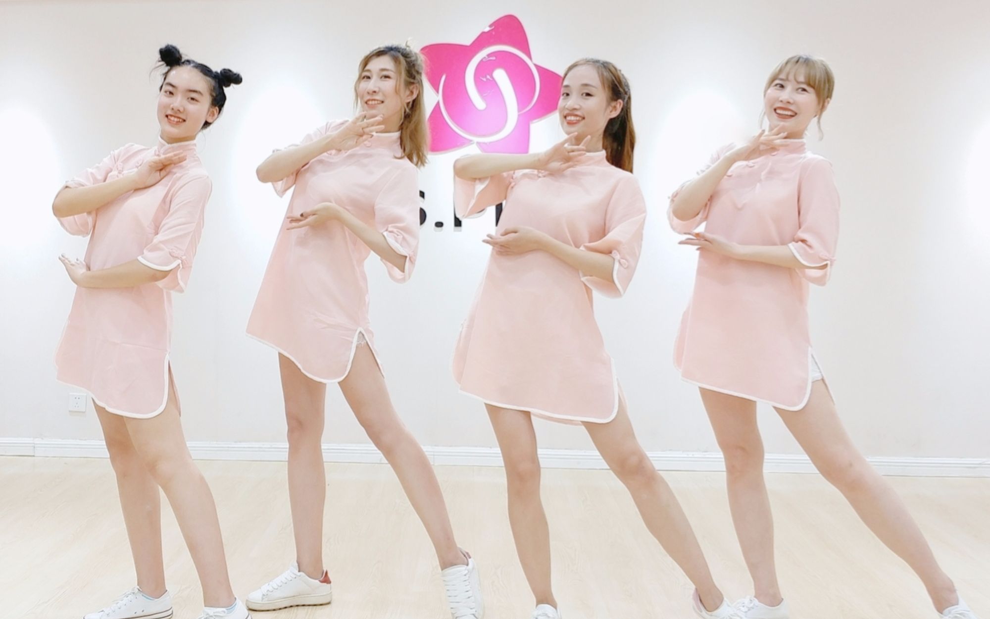 【s.pink舞蹈会所】桃花旗袍 旗袍舞蹈