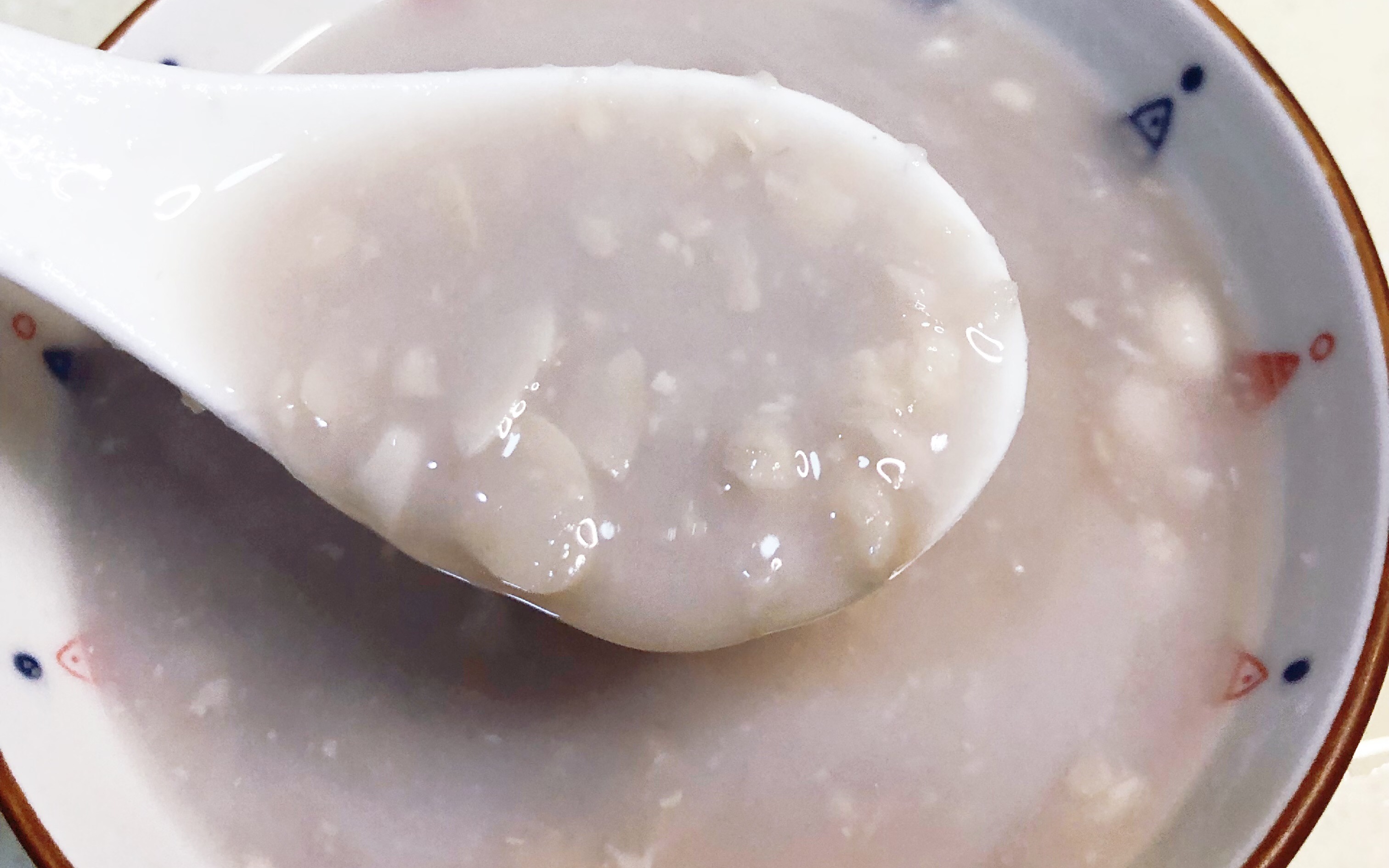 芋头花生汤做法简单又美味汤香甜浓郁软绵的花生进口即化