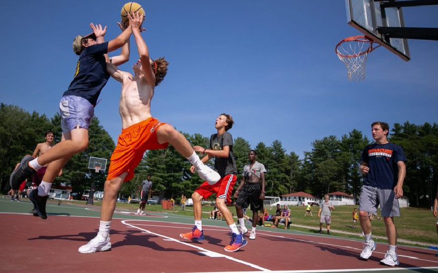 【赤膊队 vs 衣服队】美国男生的3v3篮球比赛!