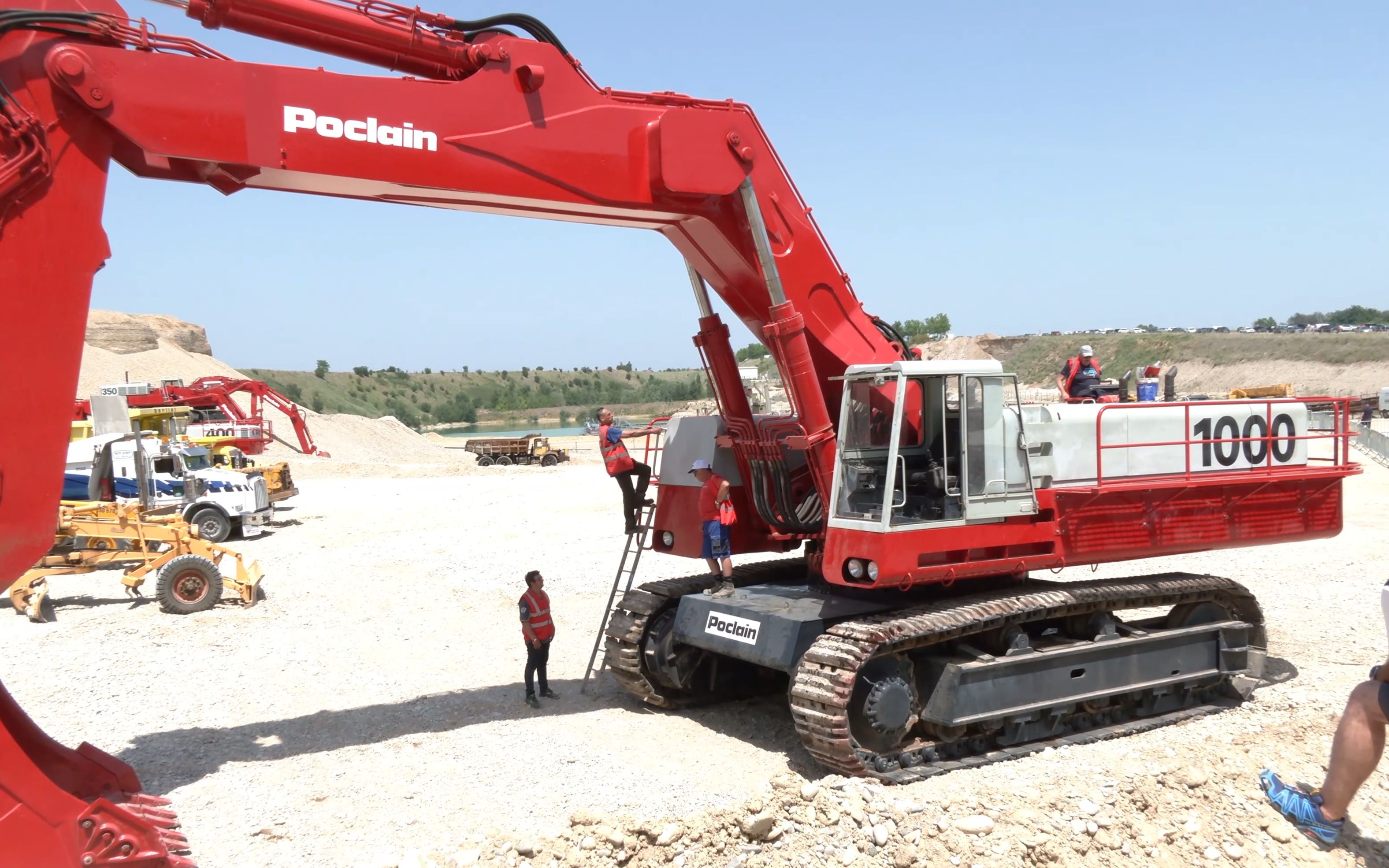 波克兰1000 ck m2挖掘机展示4k_哔哩哔哩_bilibili