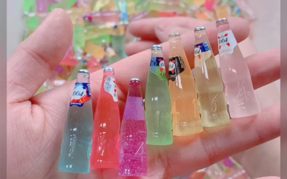 228仿真树脂小瓶子锥形大瓶子