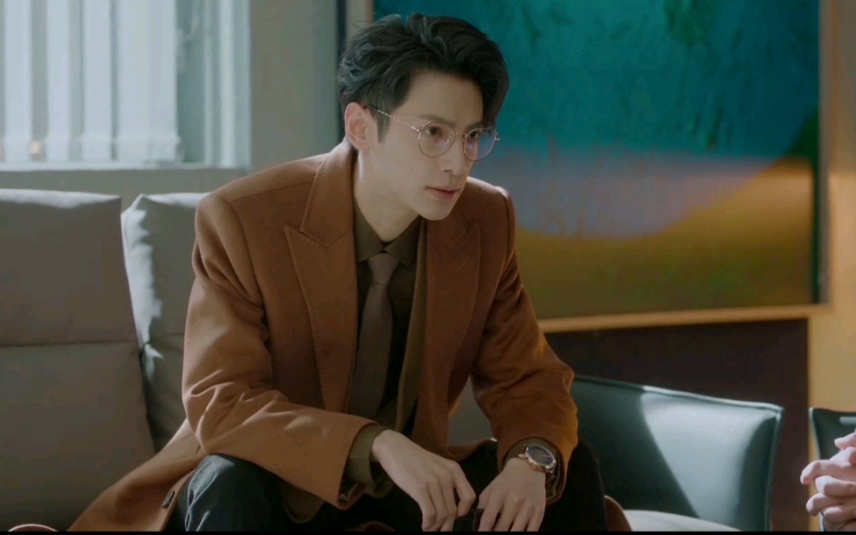 活动  略剪了一下栗子色西装的栗子【罗云熙厉择良】