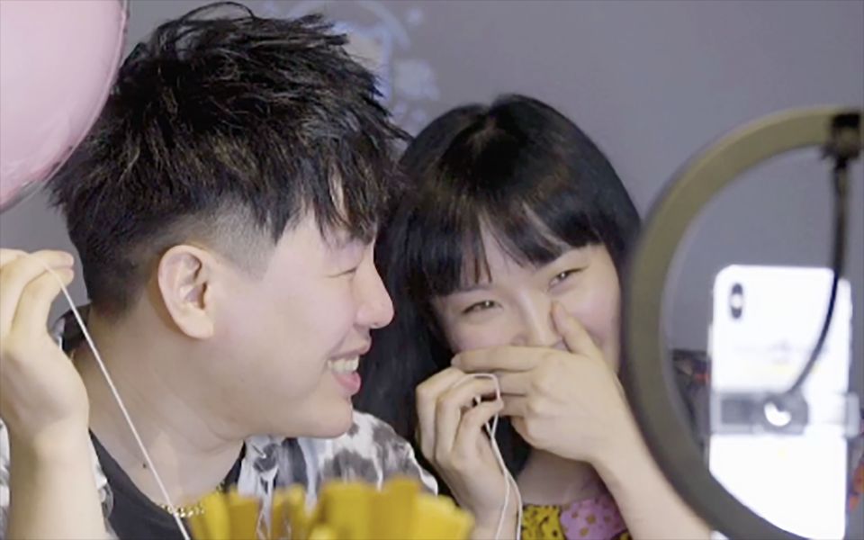 胡彦斌 & 黄龄 上海话版《痒》,神仙合唱!