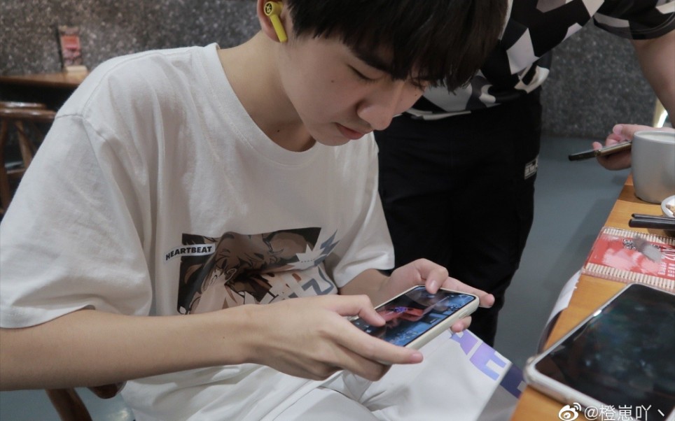 【gr橙崽】长得又帅又会玩前锋保护你的男生谁不爱.