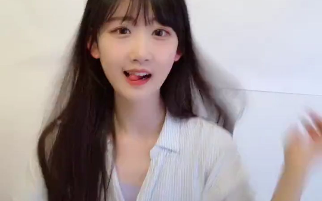 这妹纸萌出血了!抖音【吃土少女的日常】_哔哩哔哩_bilibili